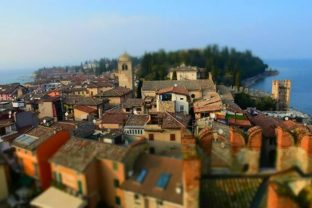 Vegan B&B Meuble Adriana Sirmione Bed & Breakfast