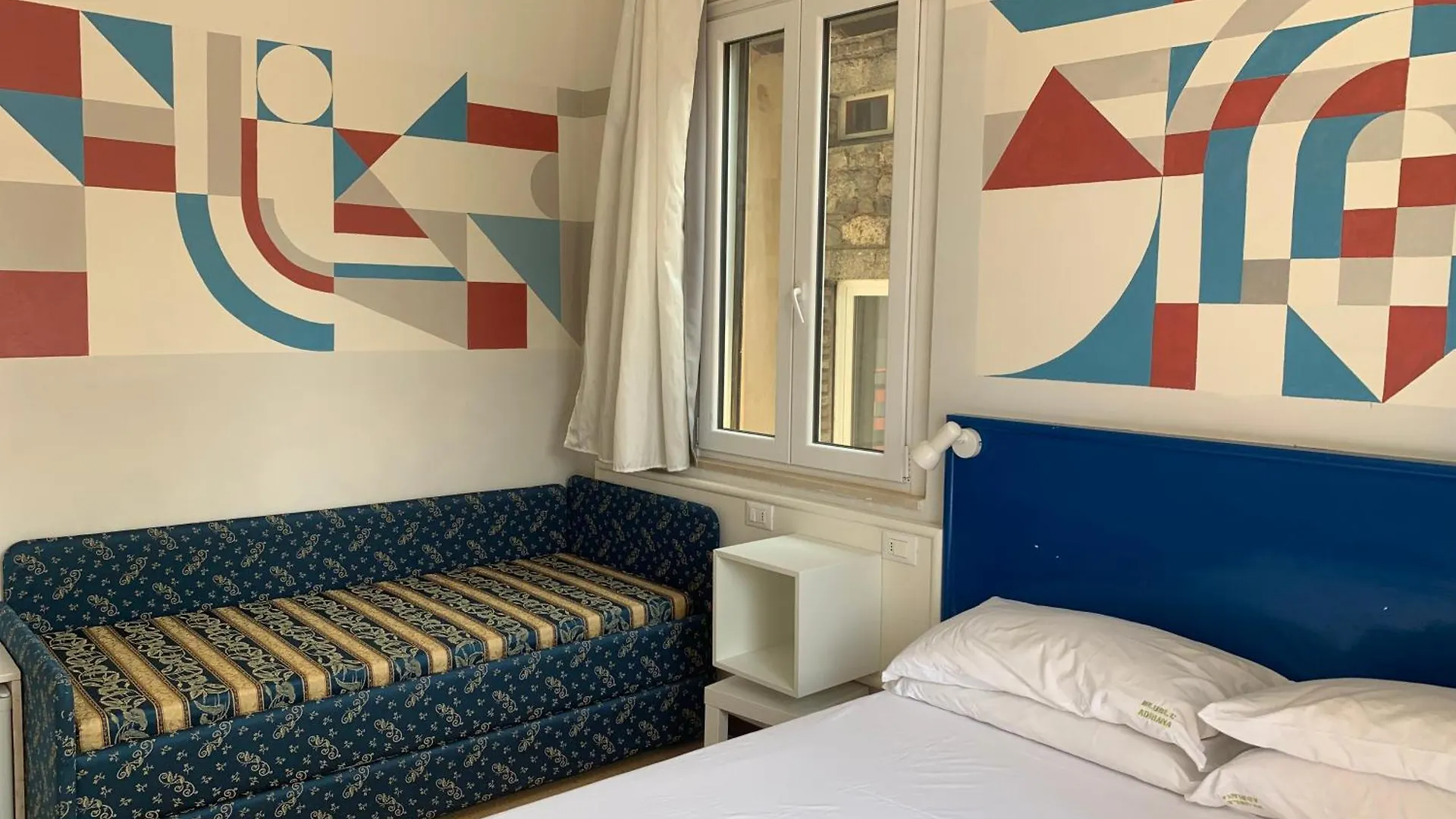 Vegan B&B Meuble Adriana Sirmione Bed & Breakfast