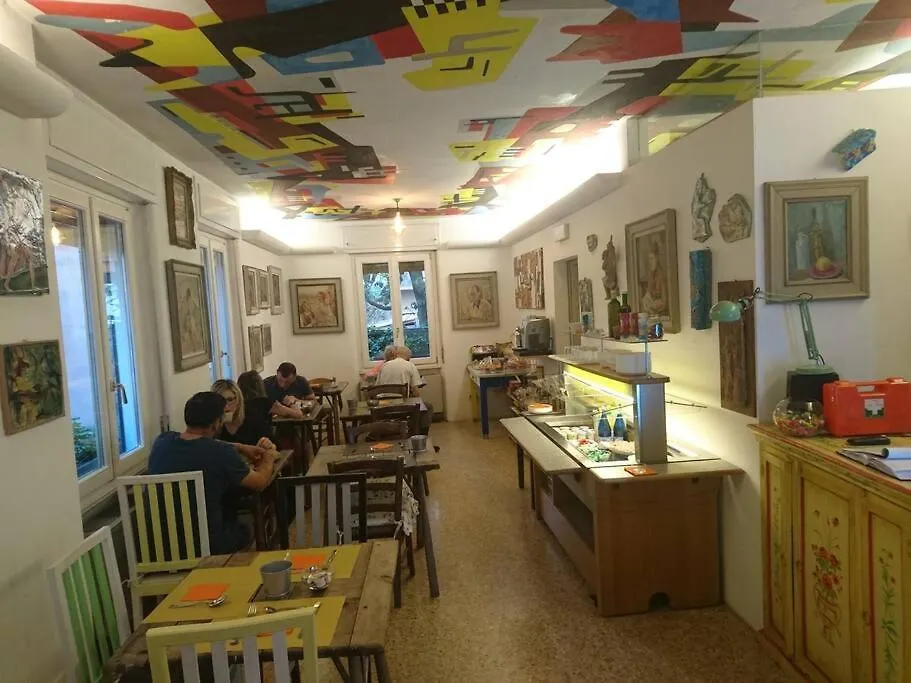 Vegan B&B Meuble Adriana Sirmione Bed & Breakfast