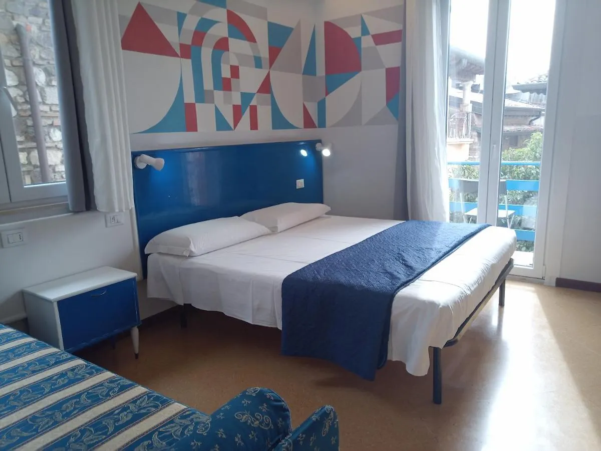 Vegan B&B Meuble Adriana Sirmione Bed & Breakfast