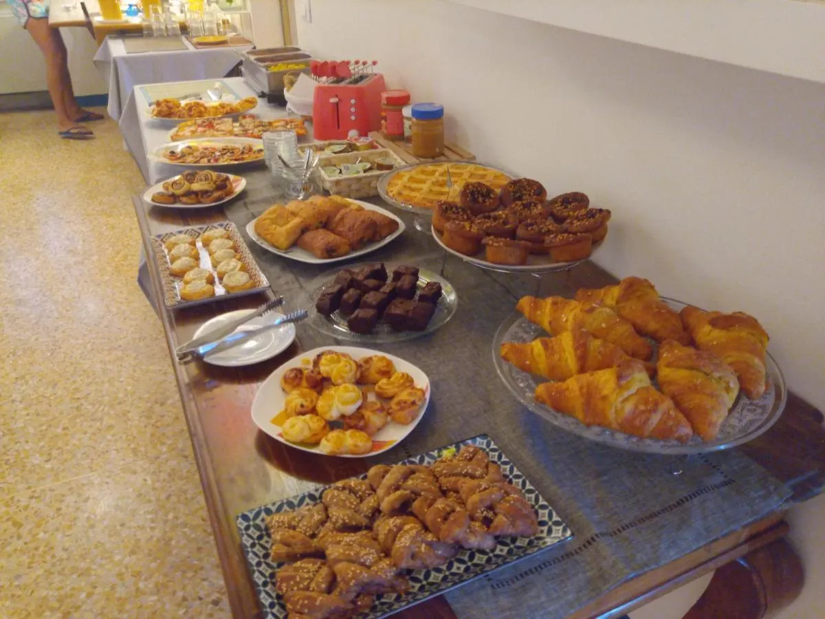 Bed & Breakfast Vegan B&B Meuble Adriana Sirmione